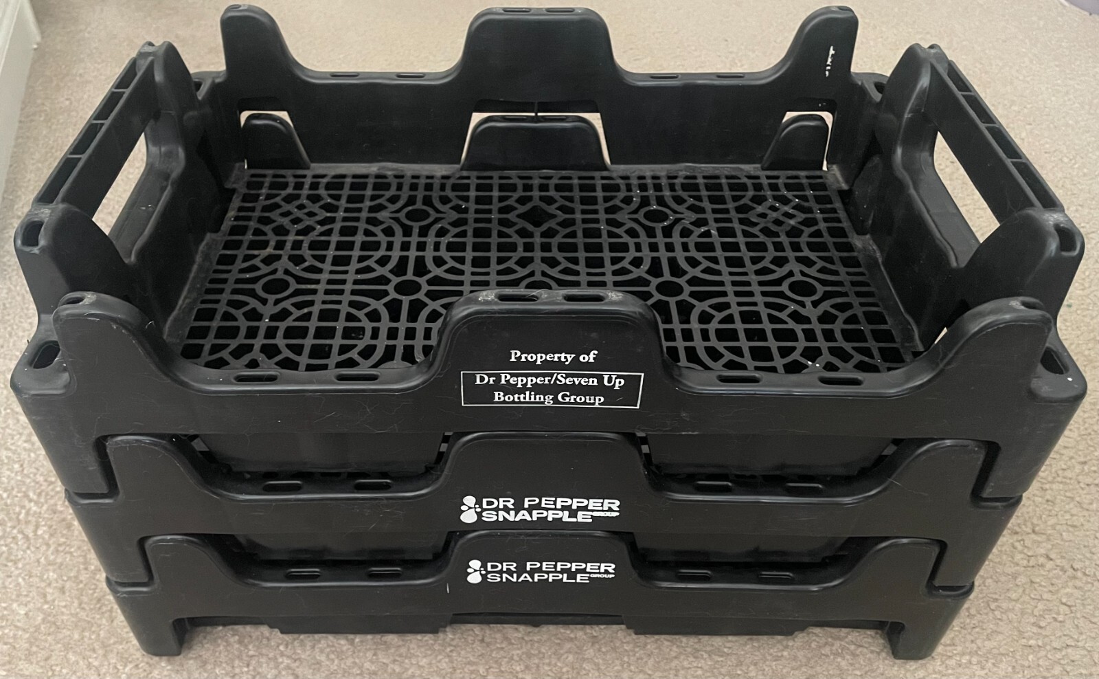 Dr Pepper Snapple 7 Up Black Plastic Carry Crate Lot of 3
