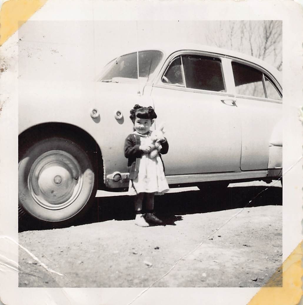 1949 Oldsmobile Series 98 Futuramic Sedan 1940s Photo Young Asian Girl Bunny