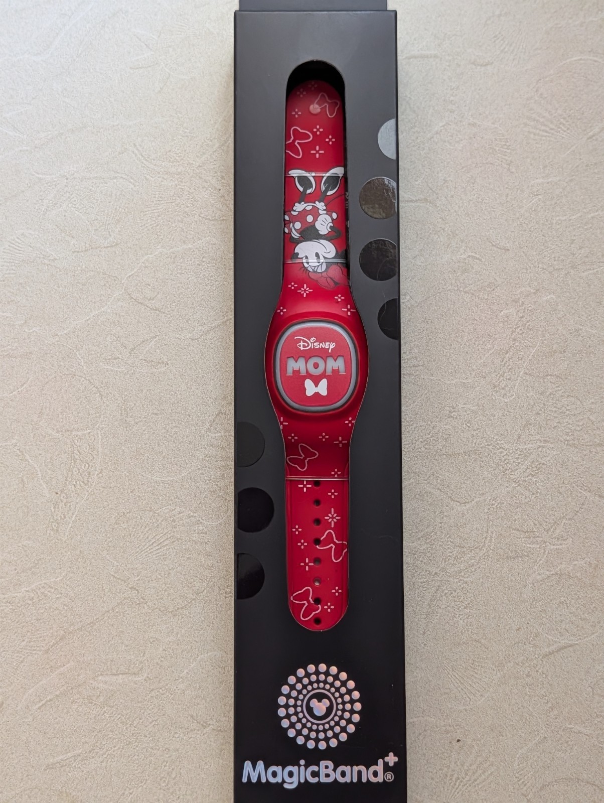 Disney Parks Minnie Mouse MOM Red Bow Magic Band+ Plus New