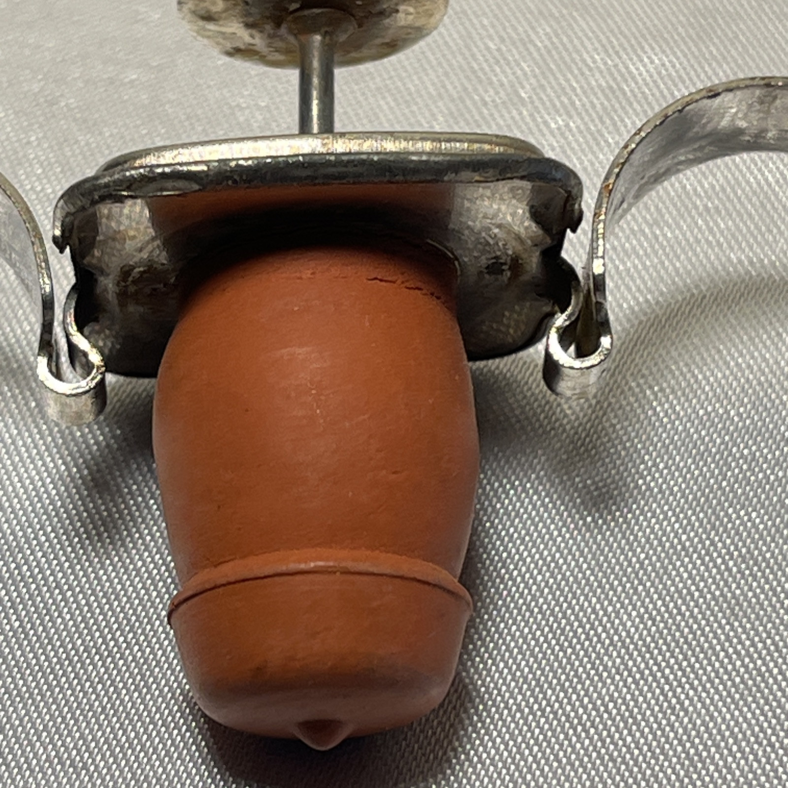 3 Vaughan’s Gas Tite Expansion Orange Rubber Cork Metal Pop Bottle Stopper