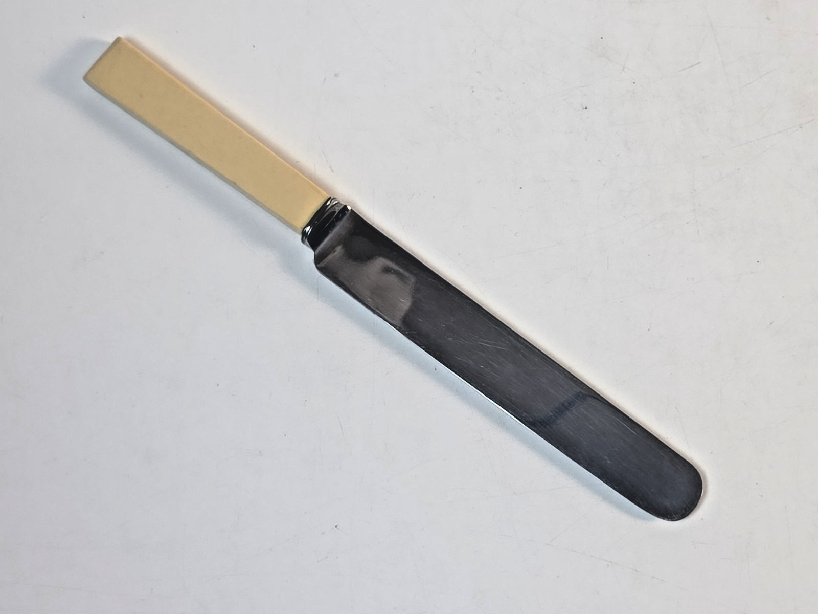 6 HARRISON Faux Bone Square Handle Butter Knives SHEFFIELD Stainless Steel ~ 9″