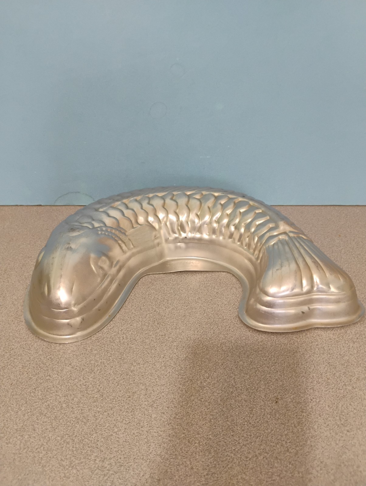 Vintage 1950s MIRRO 725M Aluminum Jello Fish Mold