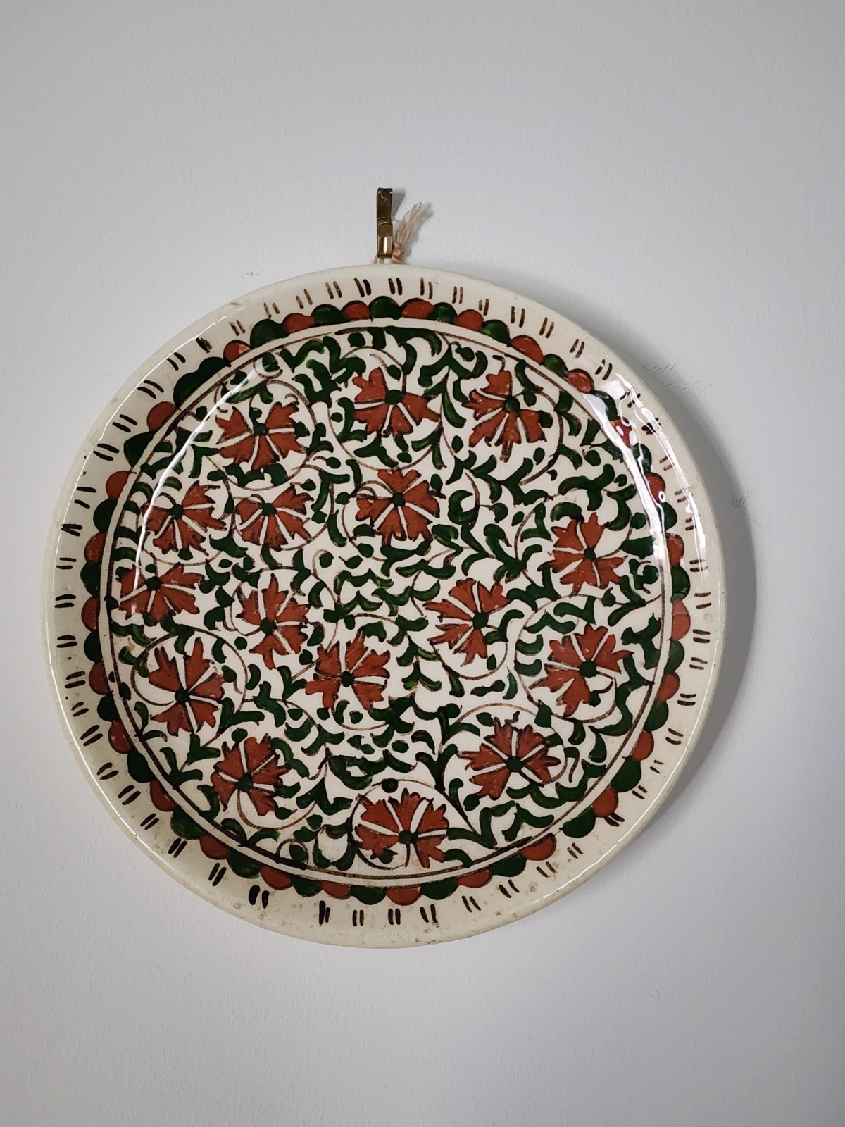 Turkish Kutahya Hand Painted Ceramic Plate 8.75” Iznik Style Floral Turkiye