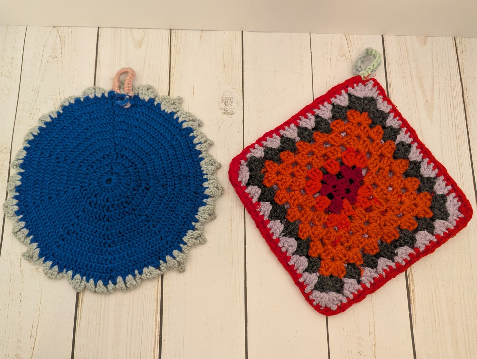 Vtg Handmade Crochet Granny Square & Round 2 Sided Pot Holders W/Hangers Hot Pad