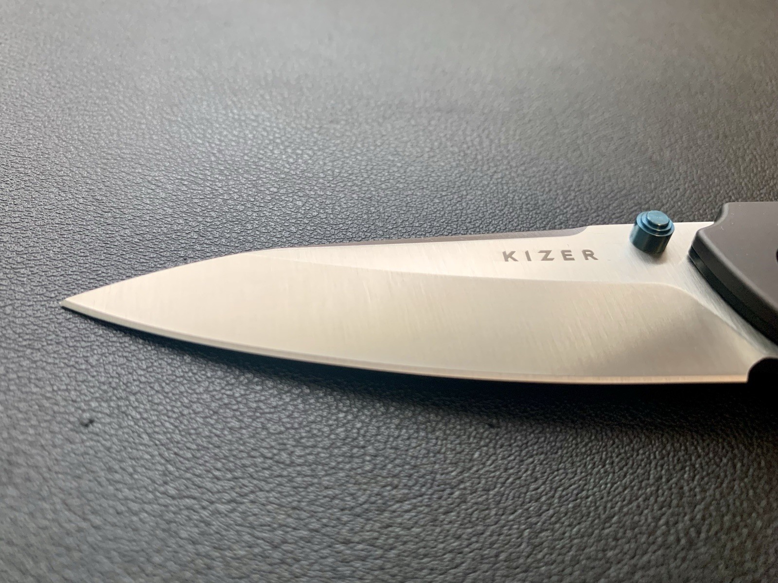 Kizer Spitfire 3690A1 14C28N Satin Blade Aluminum Micarta Folding Knife LNIB