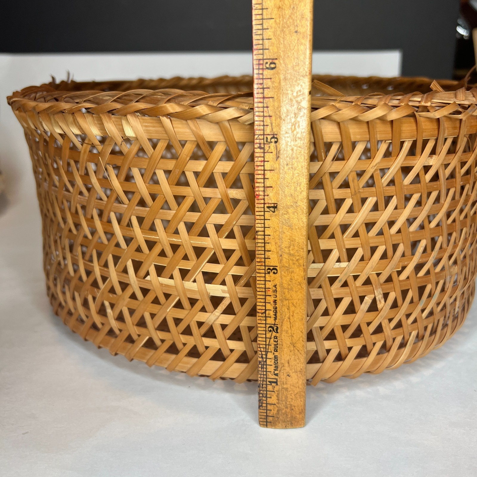 Vintage Handwoven Bamboo Basket Mutsume Style Round 12″ x 5.5″