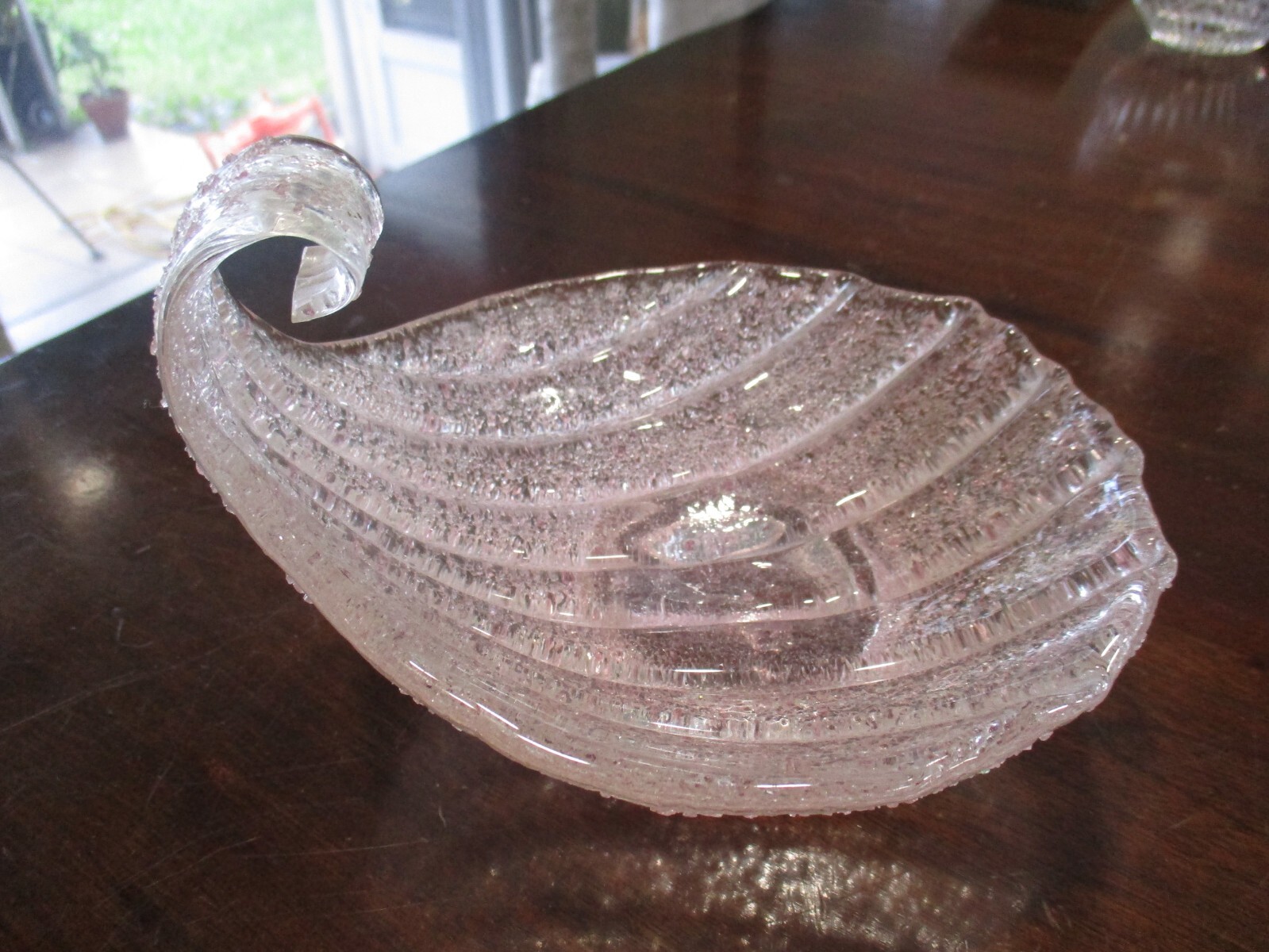 Murano Scavo Art Glass Pink seashell bowl 1950’s Mid Century Art Deco curved lip