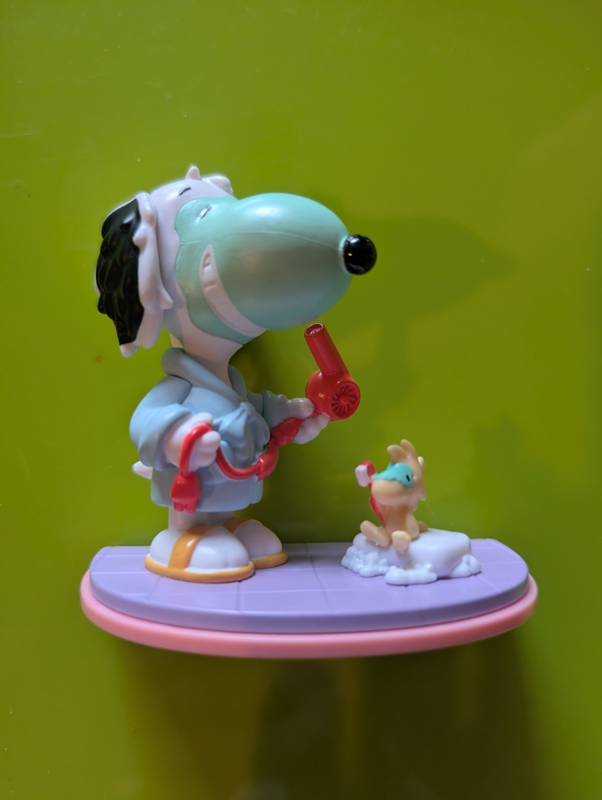 Snoopy Peanuts Figurine on Base Spa Time