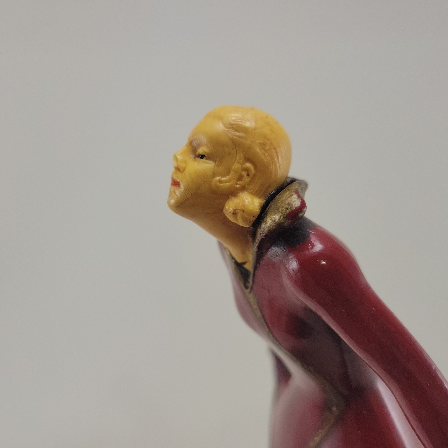 Joseph Lorenzl “The Kiss” Art Deco Painted Bronze Figure on Alabaster Lamp