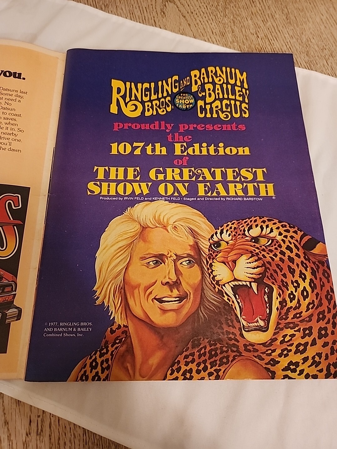 Vtg Ringling Bros Barnum Bailey Circus Program 1977 Souvenir Mag W/Poster Insert