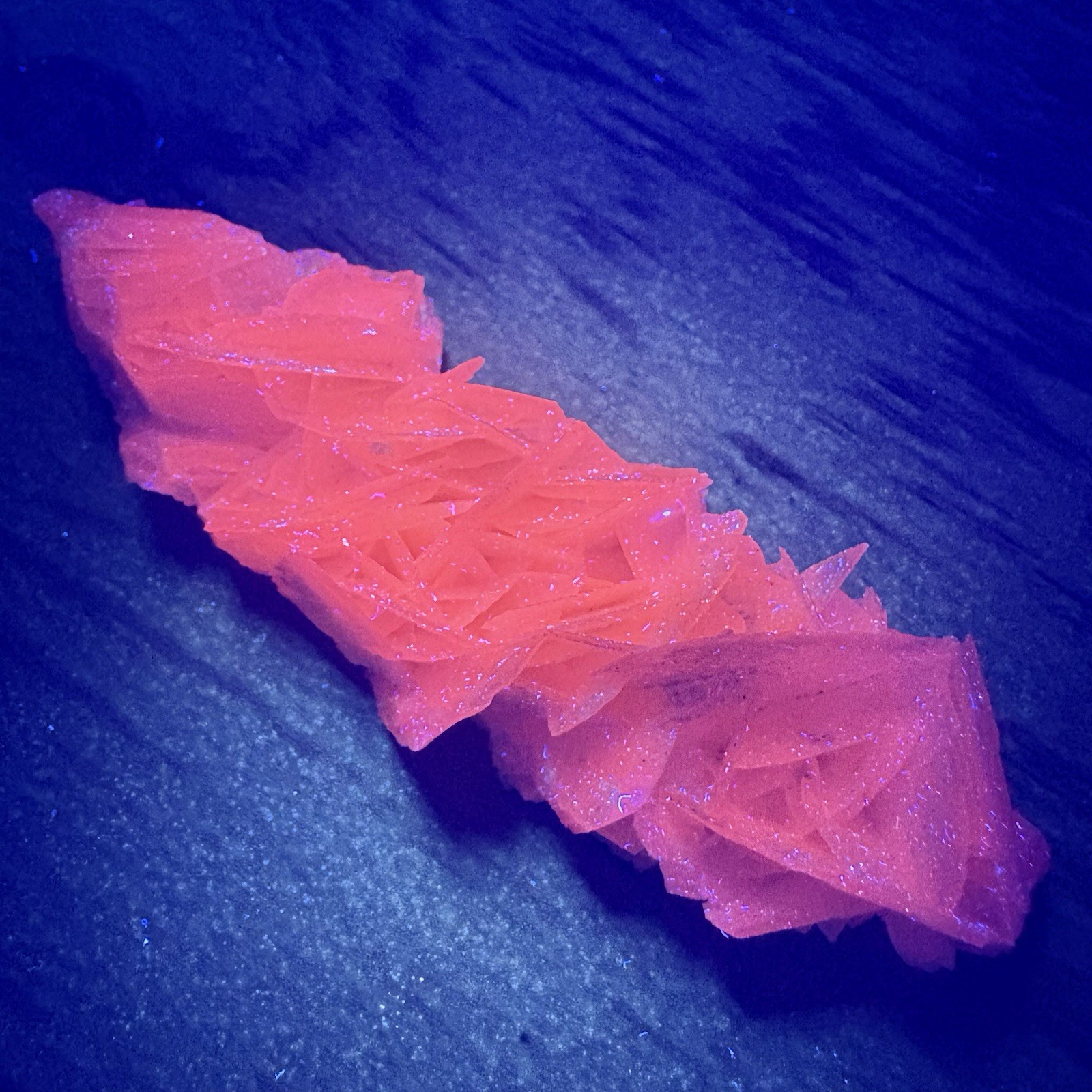 Natural Crystal Rose Calcite Raw Mineral White Flower Fluorescent Healing Reiki