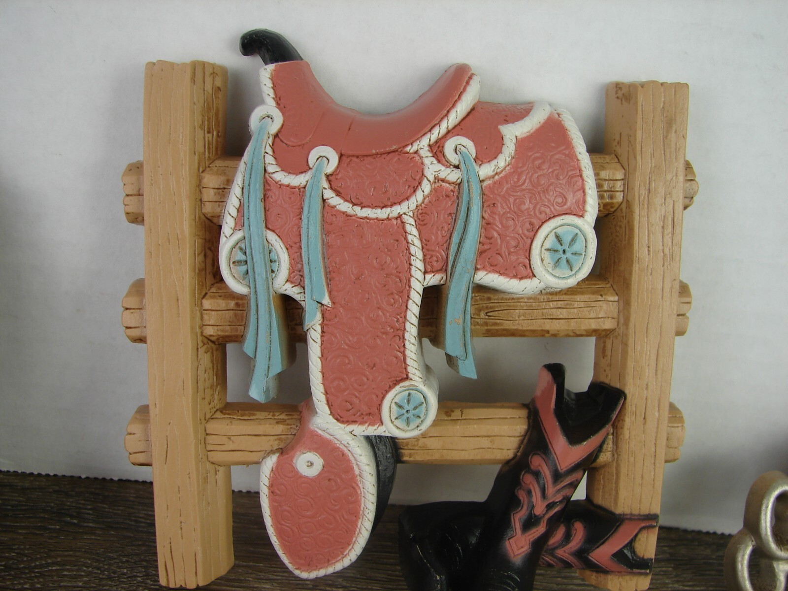 Home Interior Plastic Southwestern Wall Hangings 3 Piece Set