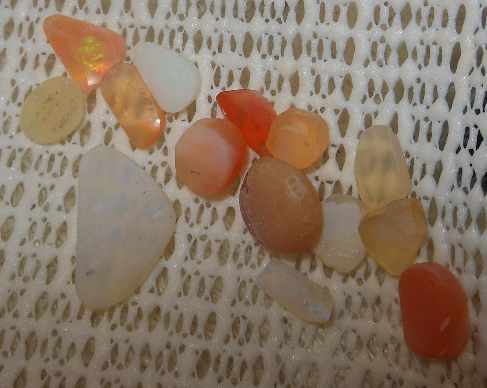 Mexican Fire Opal assortment of 14 pcs Variety Colors Sparks Earth-Mined 21.4TCW