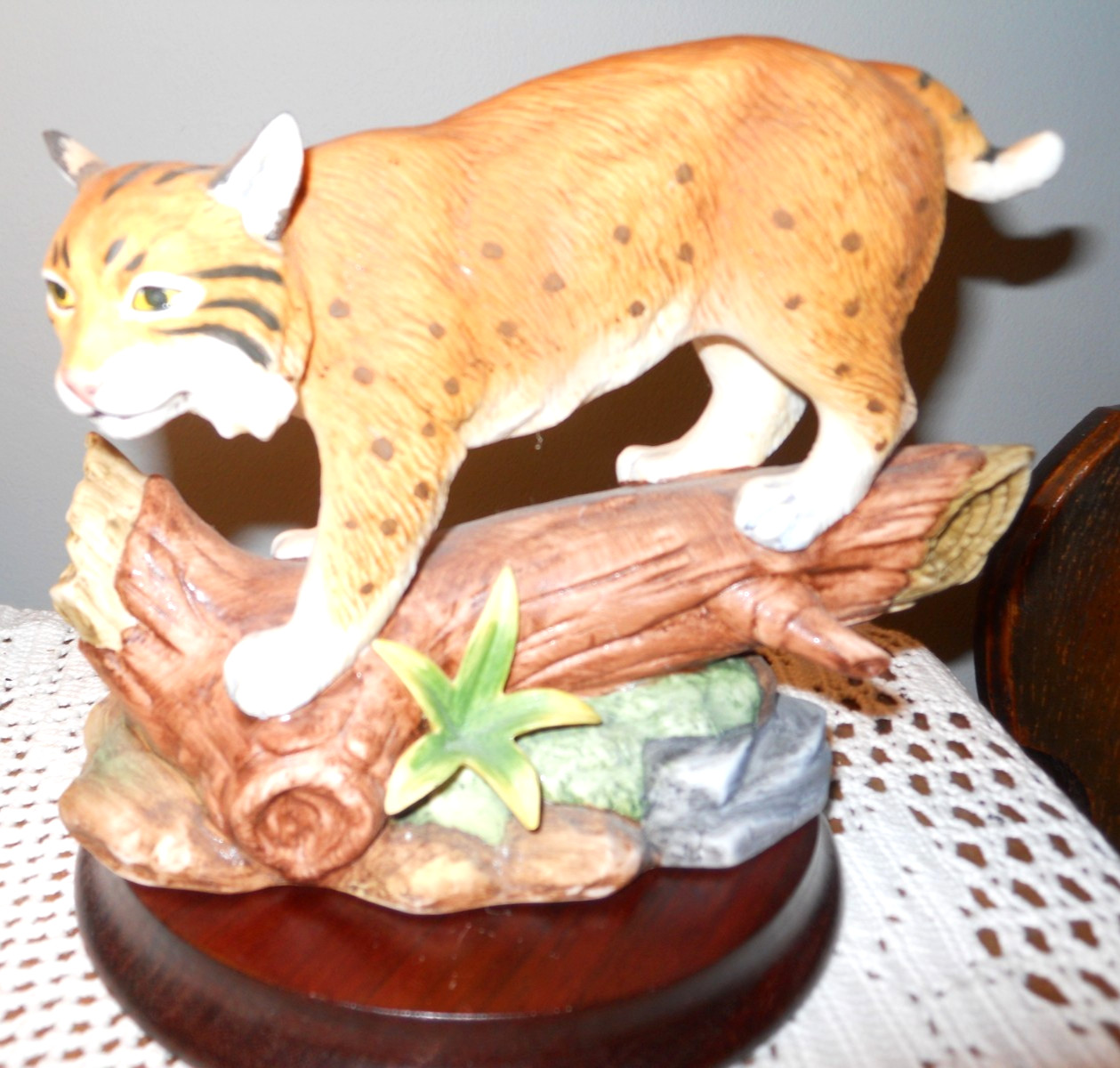 Andrea Sadek “Bobcat” #5617 w/ wood stand!