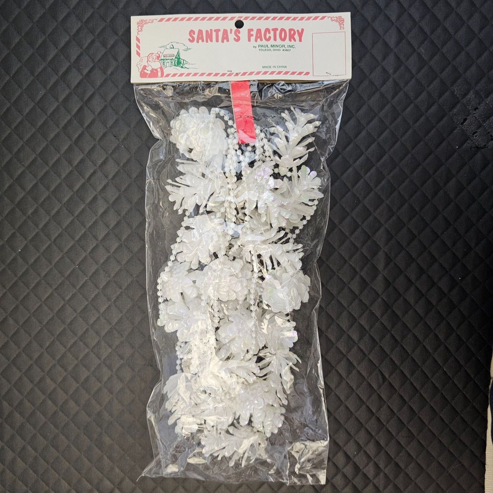 Santa’s Factory White 2″ Pinecone Xmas Garland 8 Ft NEW Old Stock Paul Minor VTG