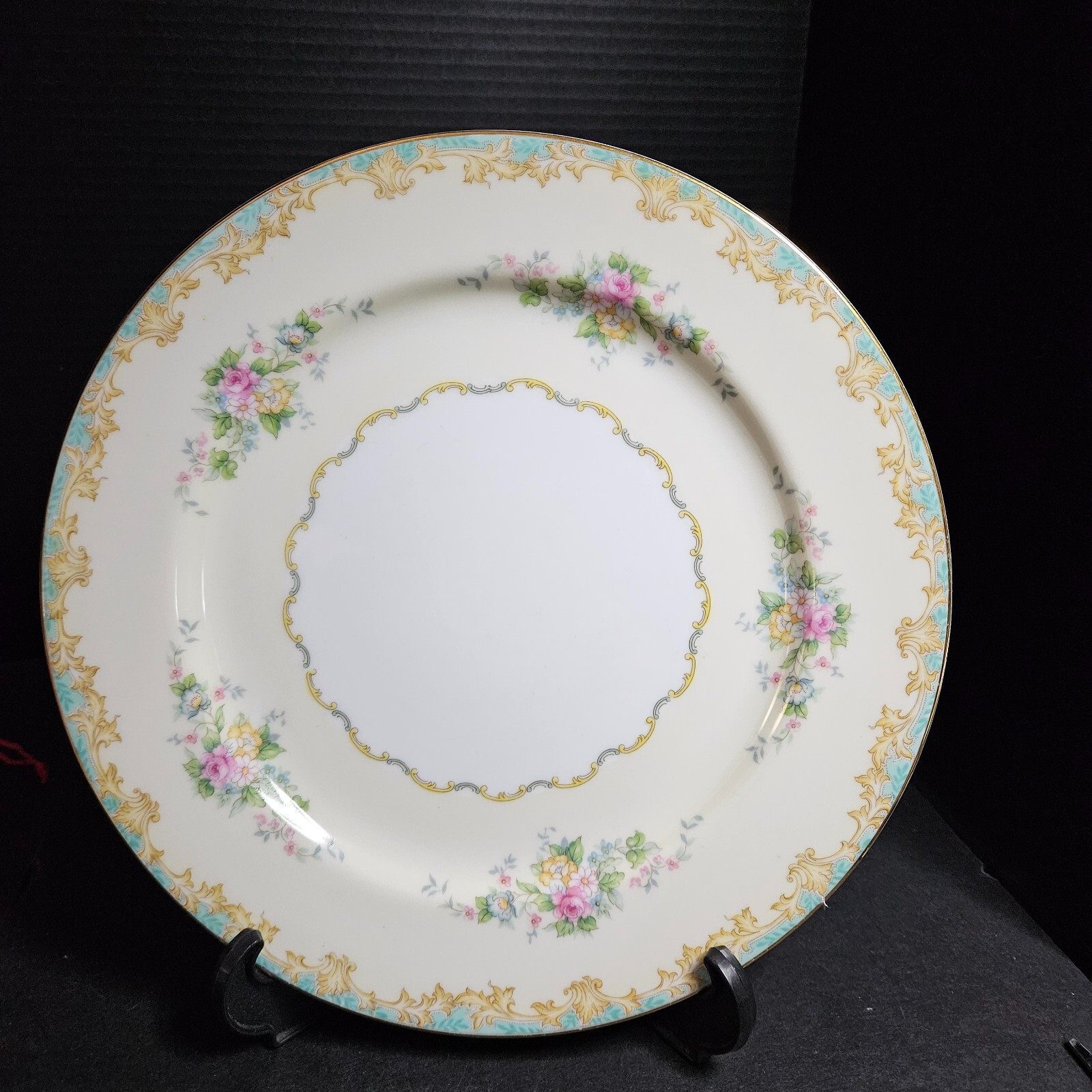 Noritake China Japan Adela Dinner Plate 9 3/4″