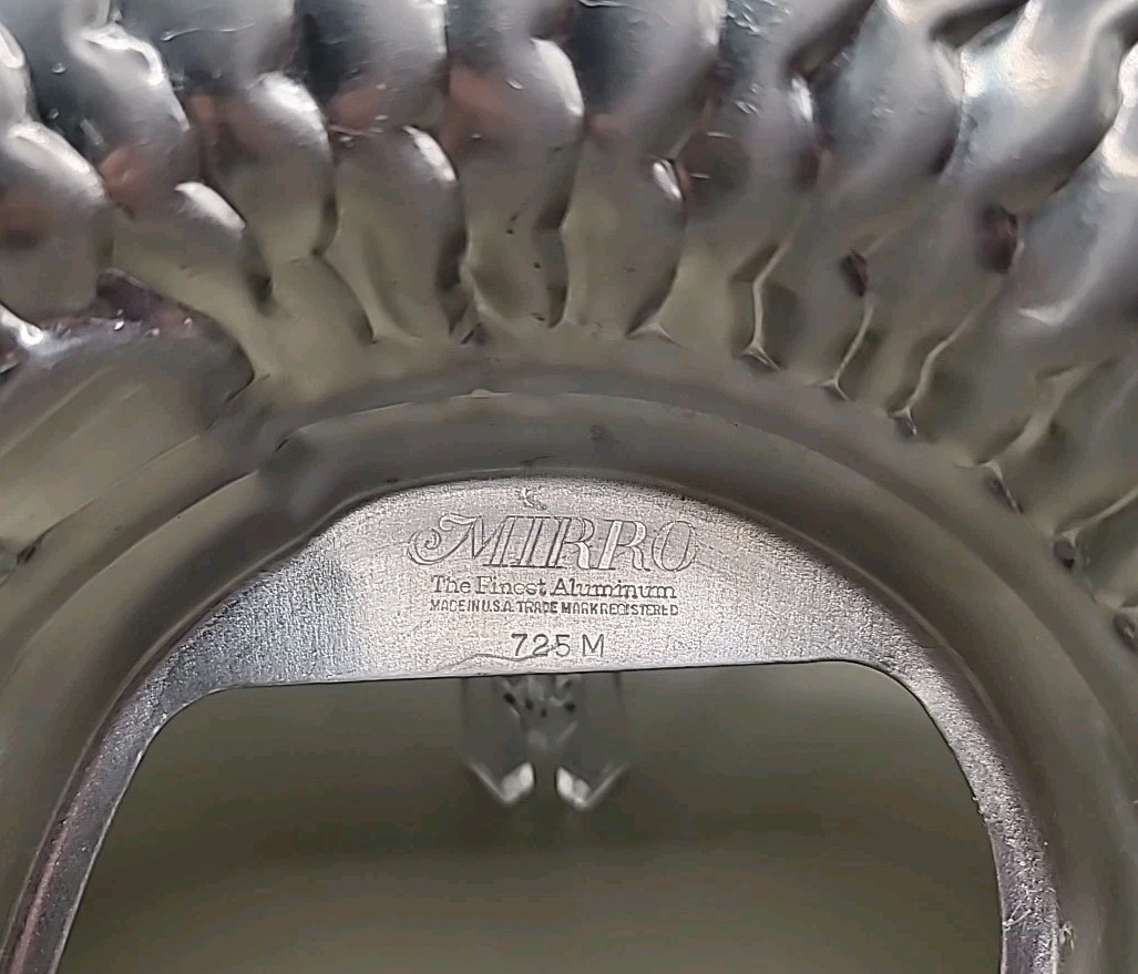 Vintage MIRRO ALUMINUM Koi Fish-Shaped Cake Pan Jello Mold▪︎725M▪︎Made USA 12″