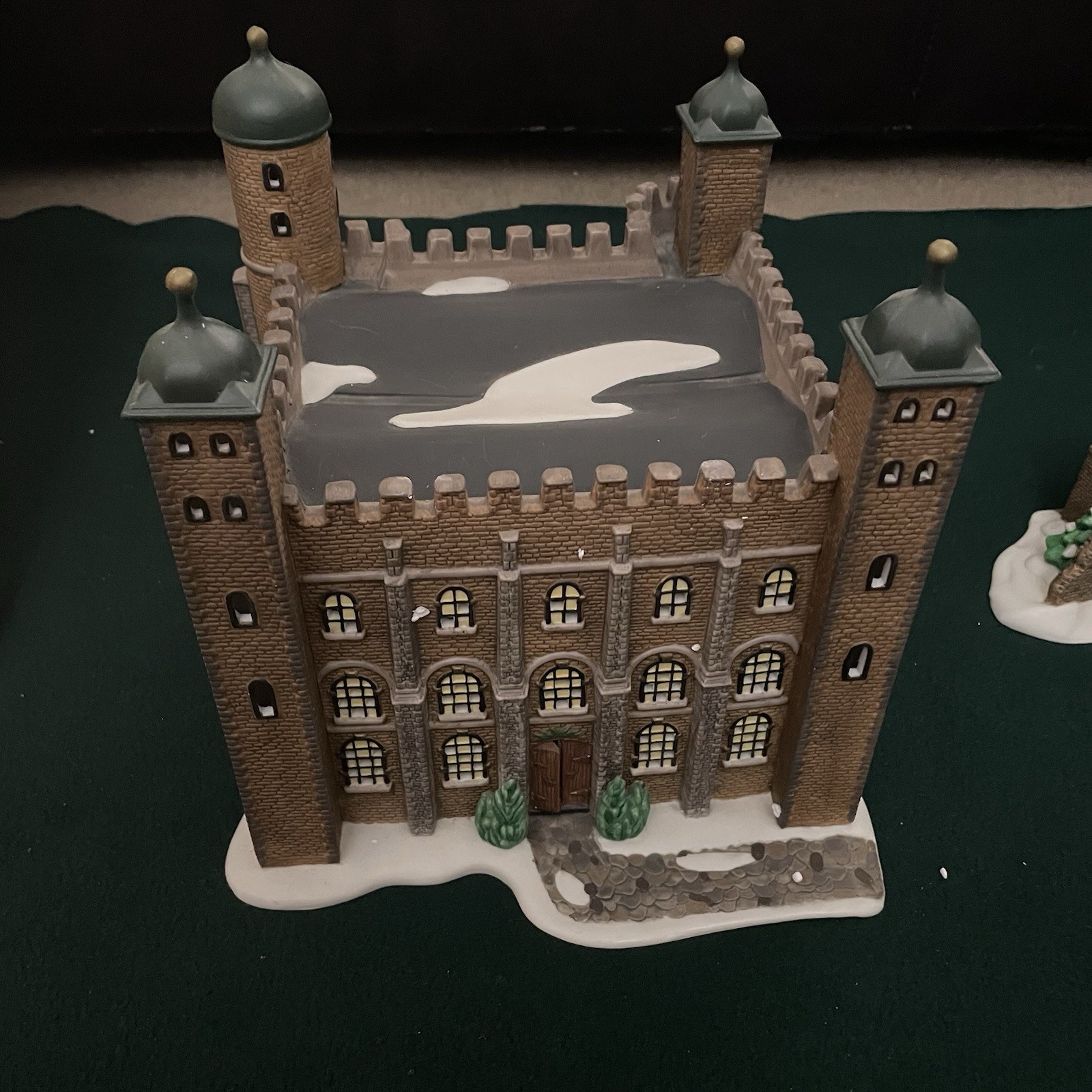 Dept 56 Dickens Historical Landmark Village Set Tower of London #58500 Complete
