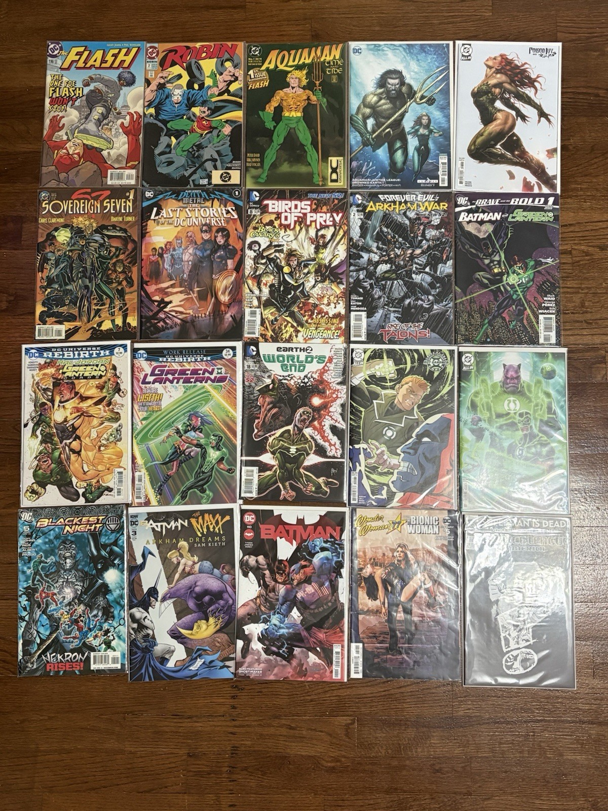 DC Comics Mixed Lot Batman Superman Green Lantern Aquaman Poison Ivy foil JLA