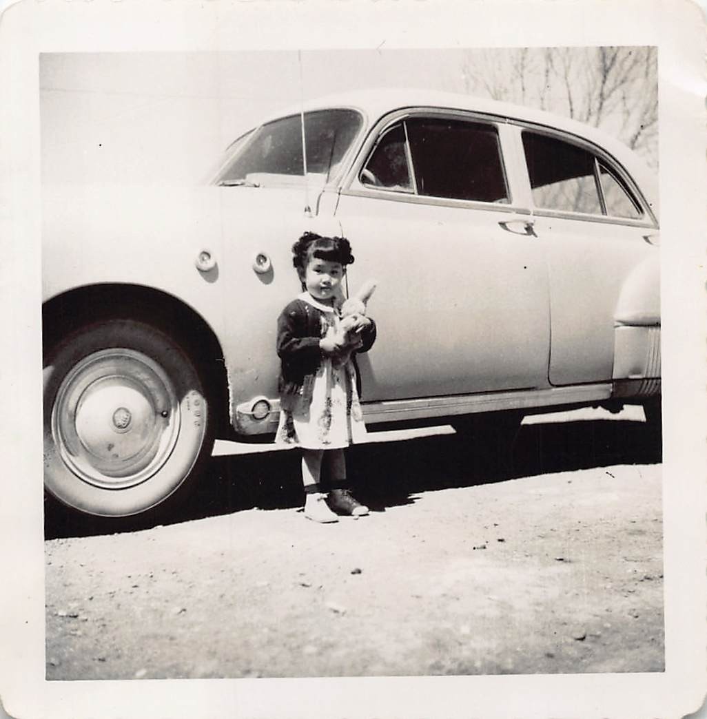 1949 Oldsmobile Series 98 Futuramic Sedan 1940s Photo Young Asian Girl Bunny