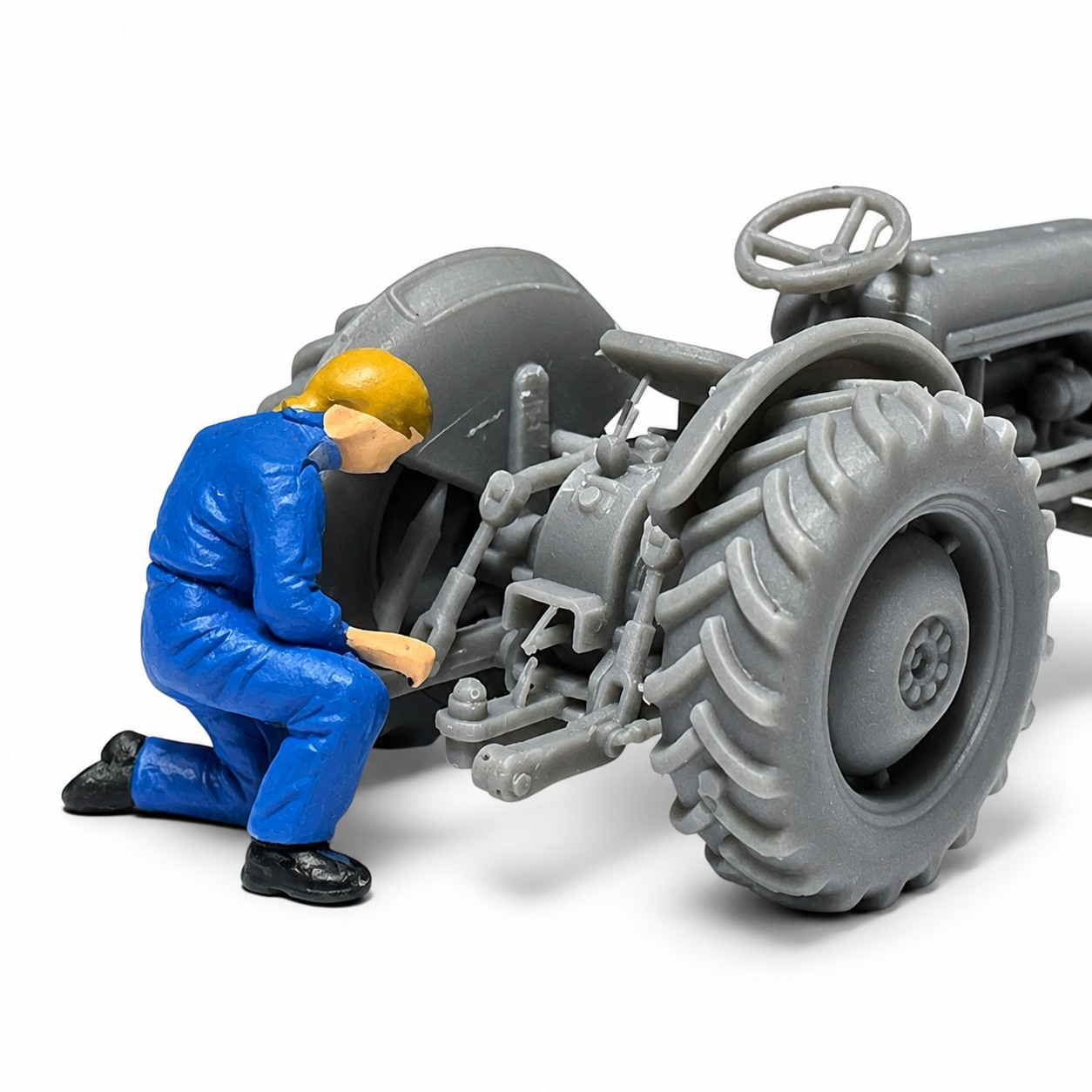 1939 Ford 9n Tractor + Figure | OO HO N TT O Scale – Gauge | Farm Barn