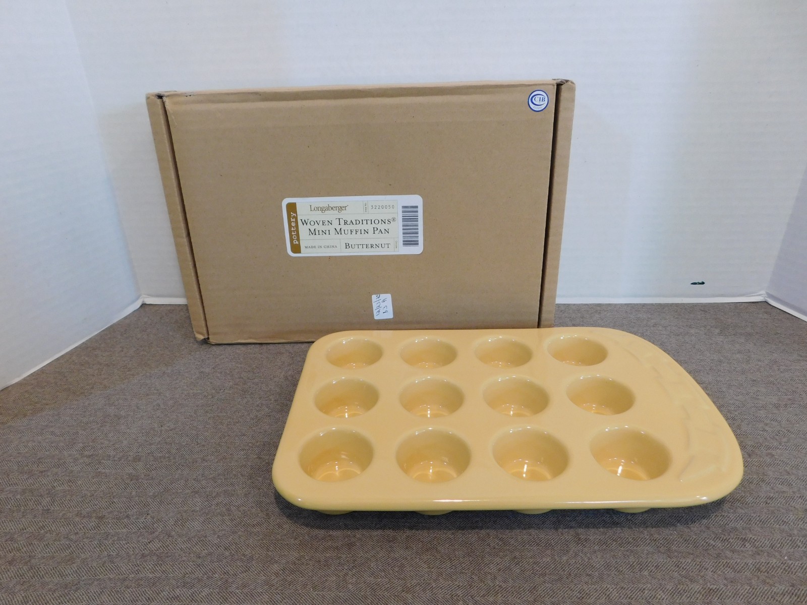Longaberger Pottery Woven Traditions Butternut Mini Muffin Pan NIB