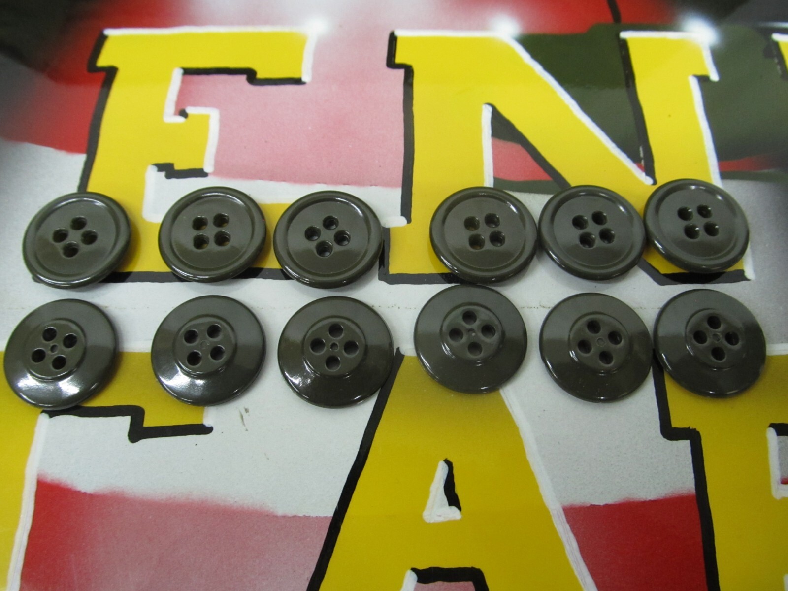 US military Vietnam OD green fatigue Uniform buttons 3/4in 19mm lot of 12 Button