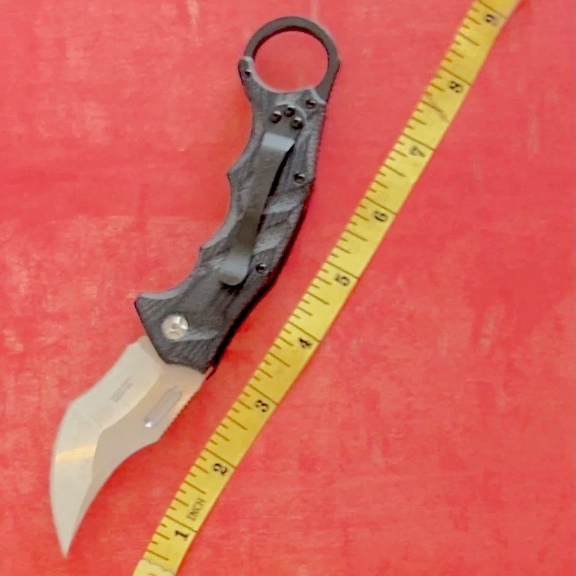 With Armor Black Lynx Karambit WA-040BK 440C Steel G10 Handle