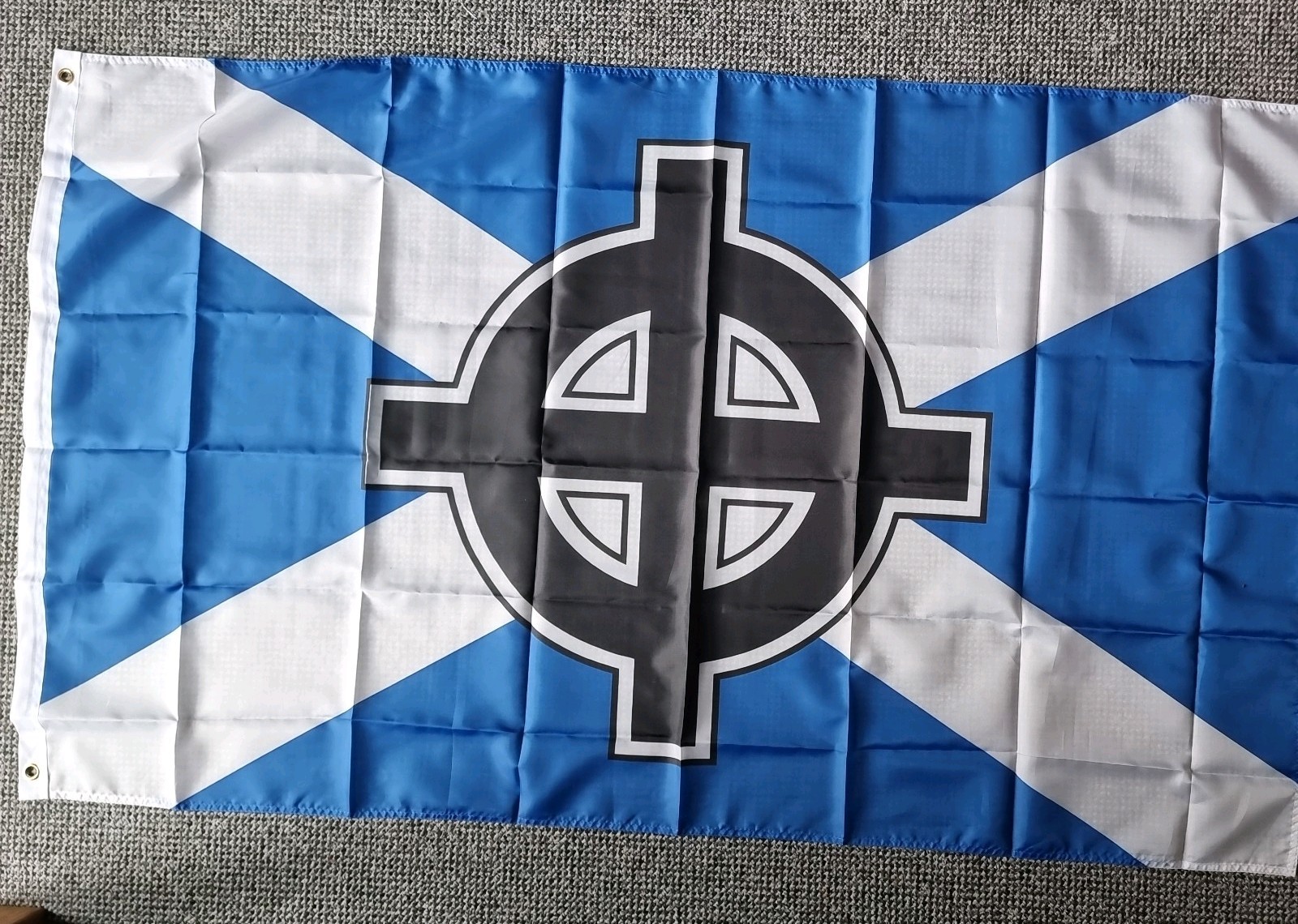 Scottish St Andrew’s Cross Celtic Cross Flag – 3ft x 5ft