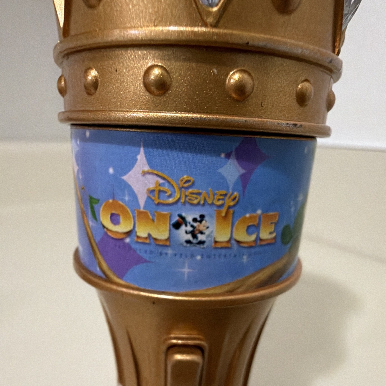 Exclusive Disney On Ice Tangled Rapunzel Light-Up Wand Torch Toy Lantern 2014
