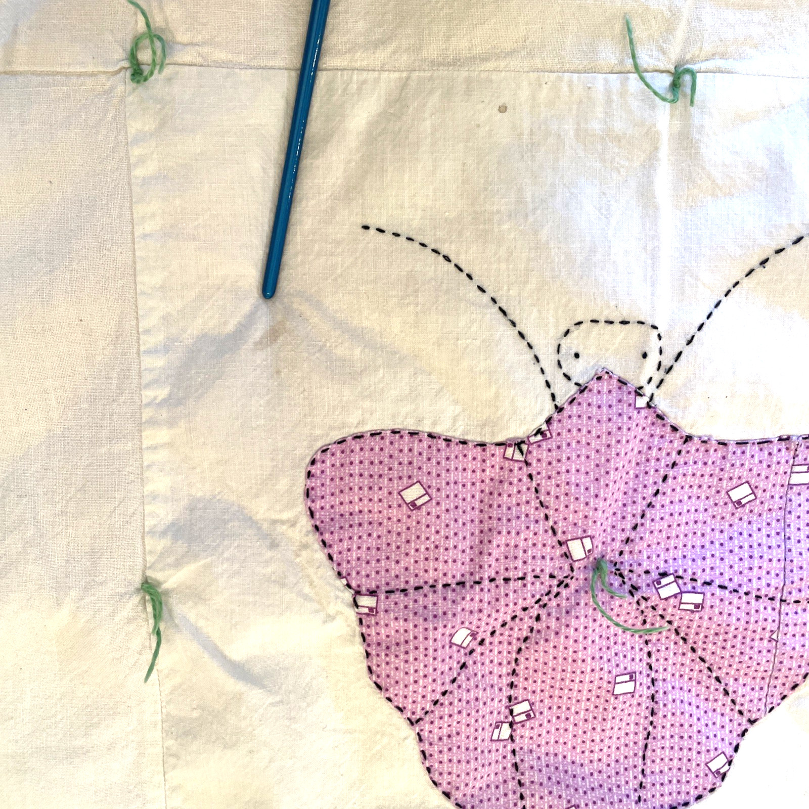 VTG 1930s Butterfly Applique Quilt Handmade Hand Stitched Cotton Feed Sack TWIN