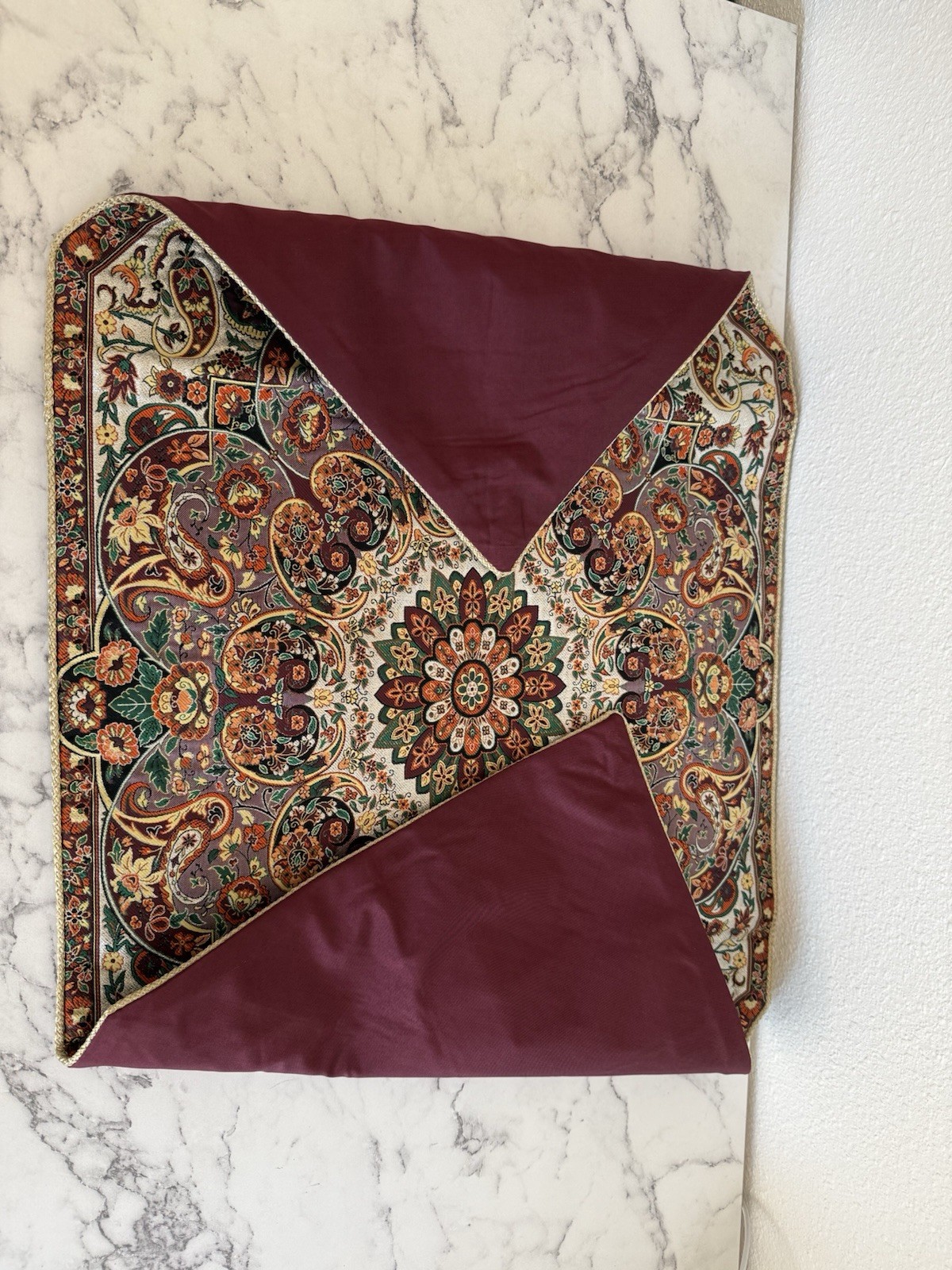 Oriental Decorative Tablecloth Set with Intricate Floral Patterns