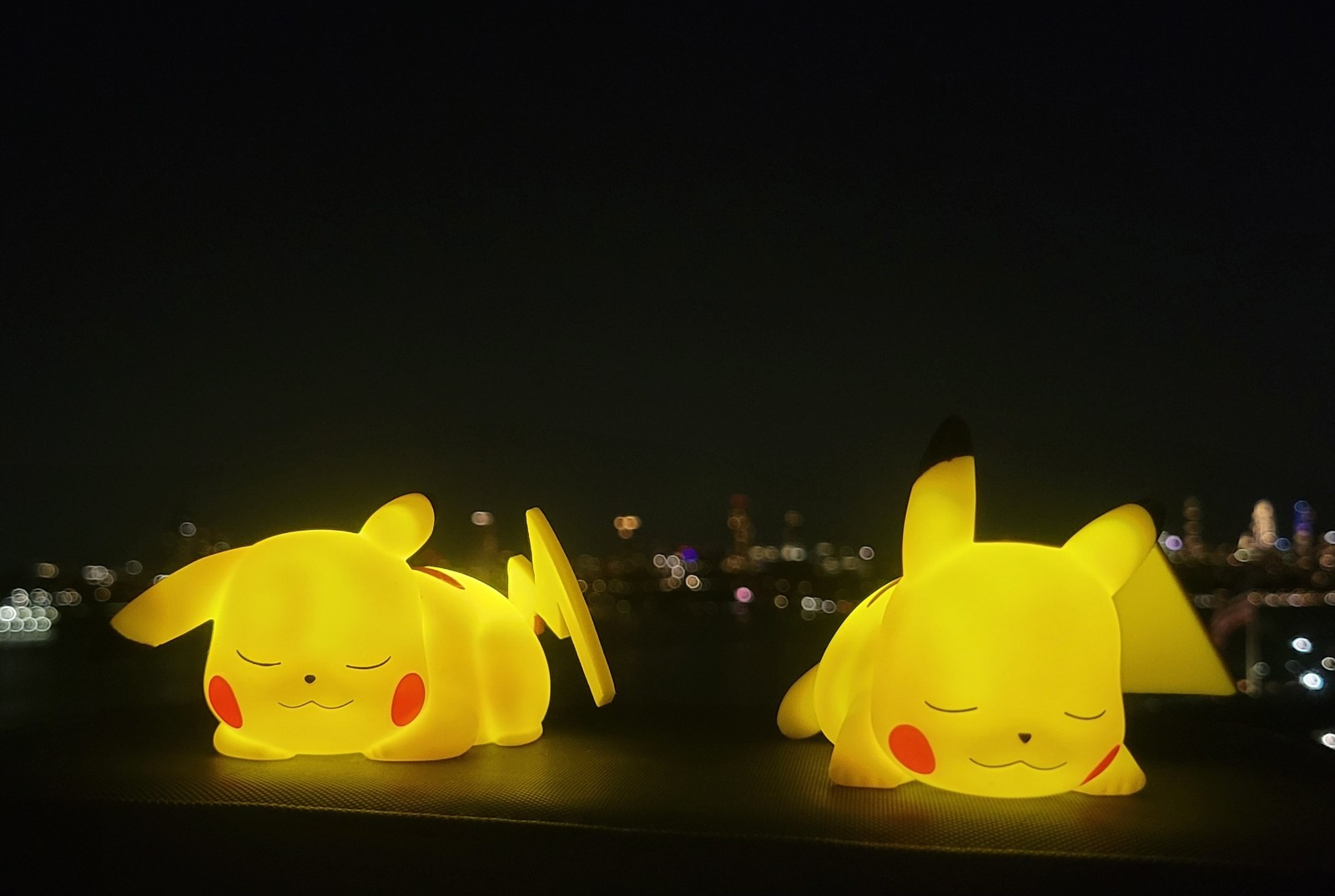 Pikachu Mini Mood Lamp figure. Night Light. Led Light Up. pokemon figure.NEW/USA