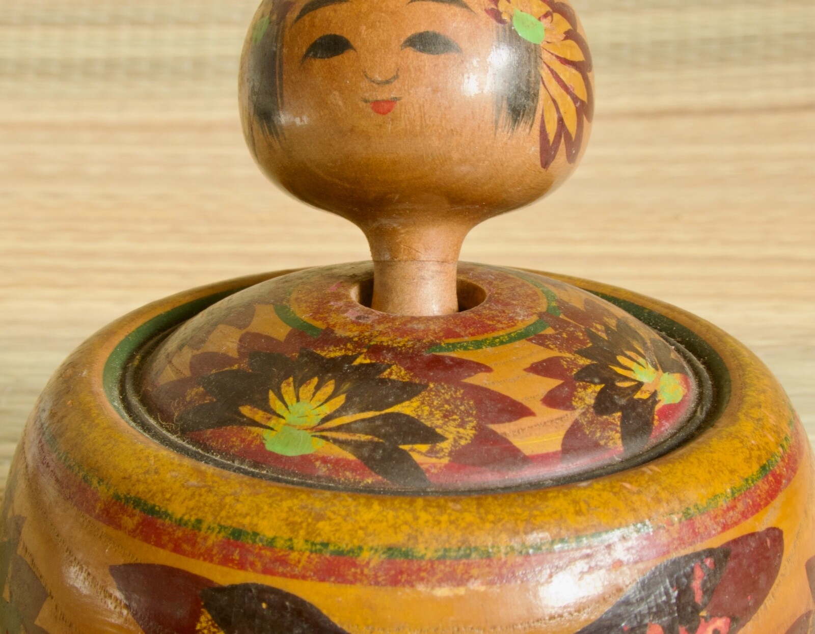 9.5cm(3.7″) Japanese Vint. Rare Ejiko Kokeshi Doll : signed Masakido (Hitokura)