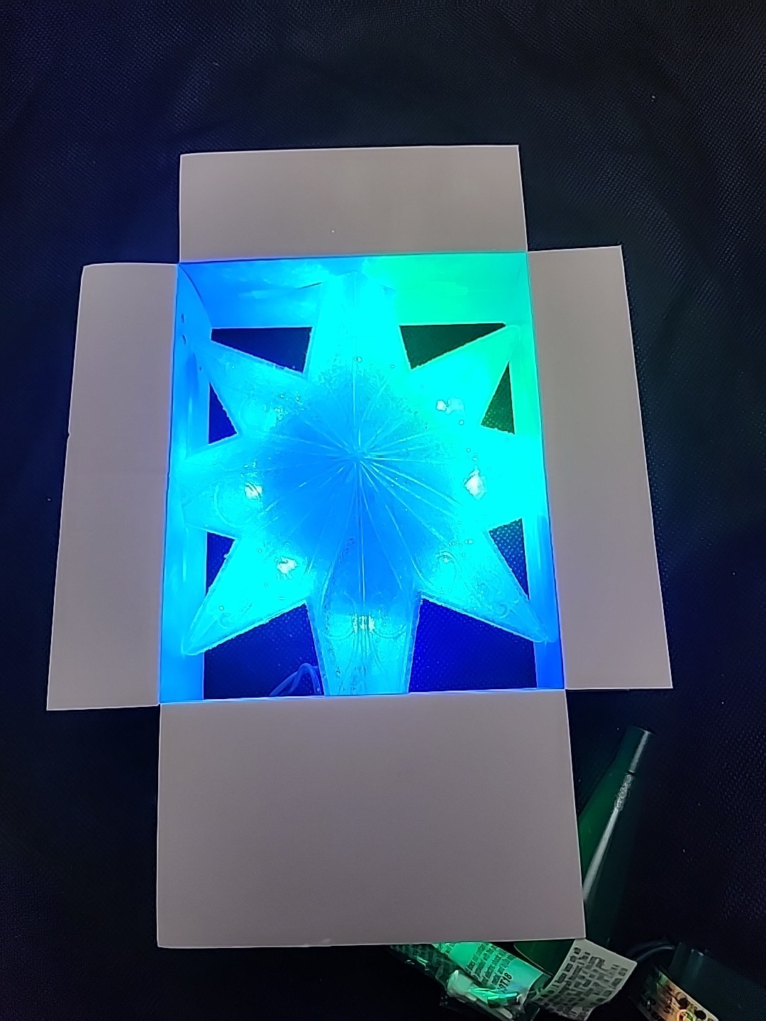 Sylvania Color Changing LED Star of Bethlehem Tree Top