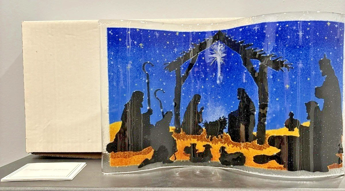 Peggy Karr Bethlehem Nativity Manger Scene Christmas Wavy Fused Glass 12 1/4″x8″