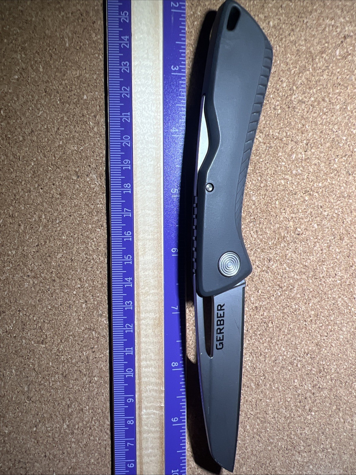 Gerber Shark Belly Lockback Gray GFN 420HC Steel Pocket Knife Made In USA
