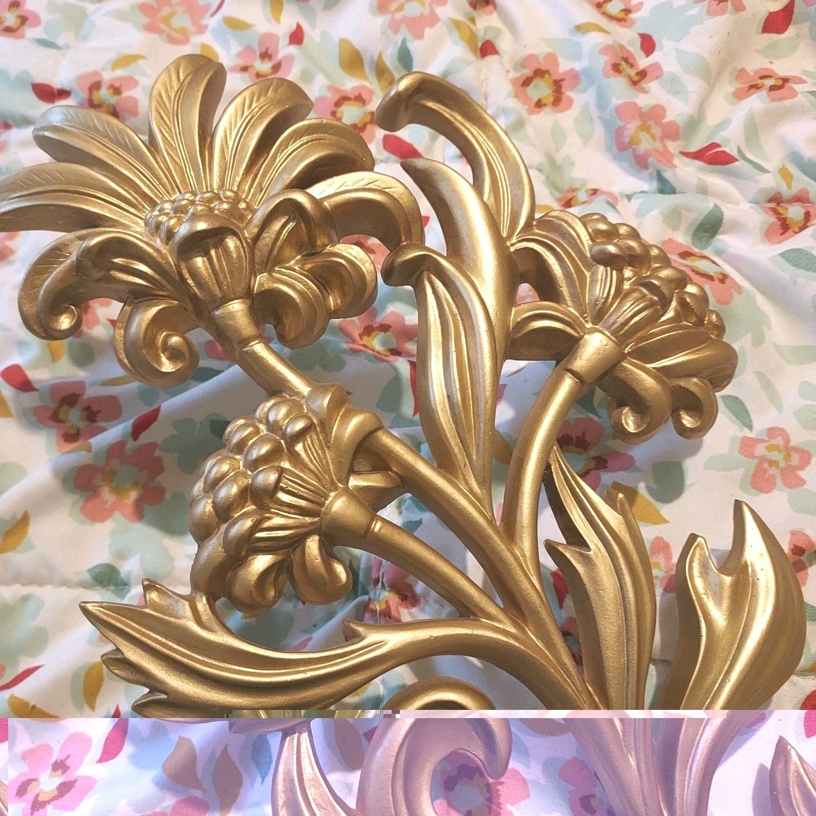 Hollywood Regency Gold Wall Flowers MCM Vtg 60s Floral Plastic Wall Decor