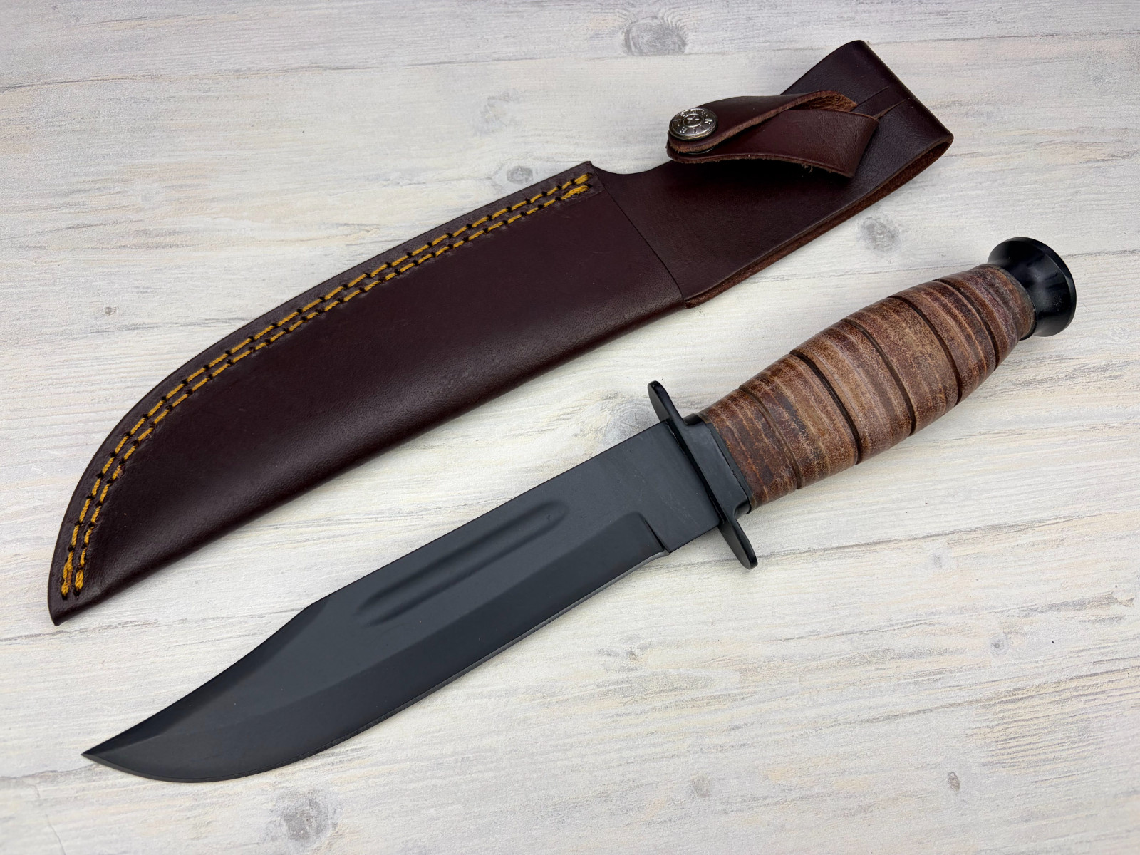 Military Style Fixed Blade Knife – Black Blade – Leather Handle + Belt Sheath