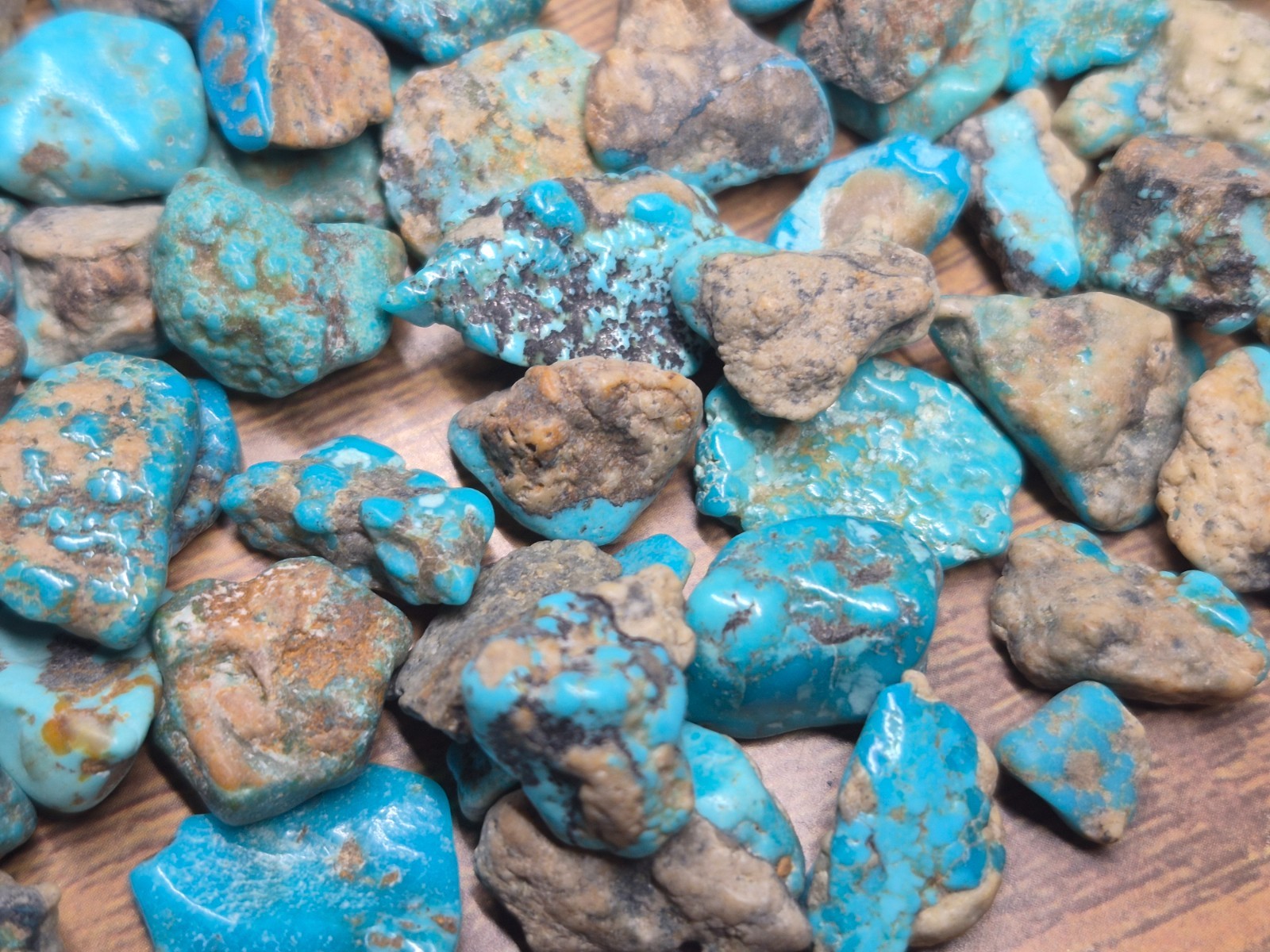 Stabilized Evans Mine Baja Turquoise Chip/Nuggets 150g