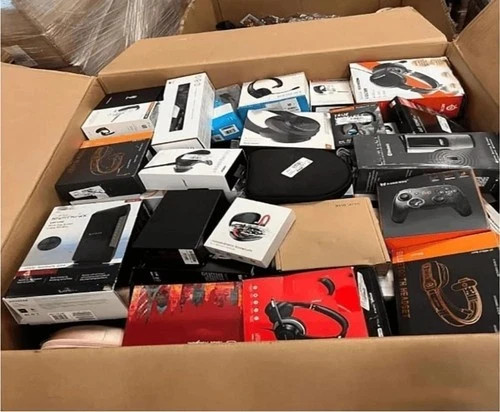 Best Buy & Amazon Surprise Mystery Box: Mixed Lots of Merchandise – Medium