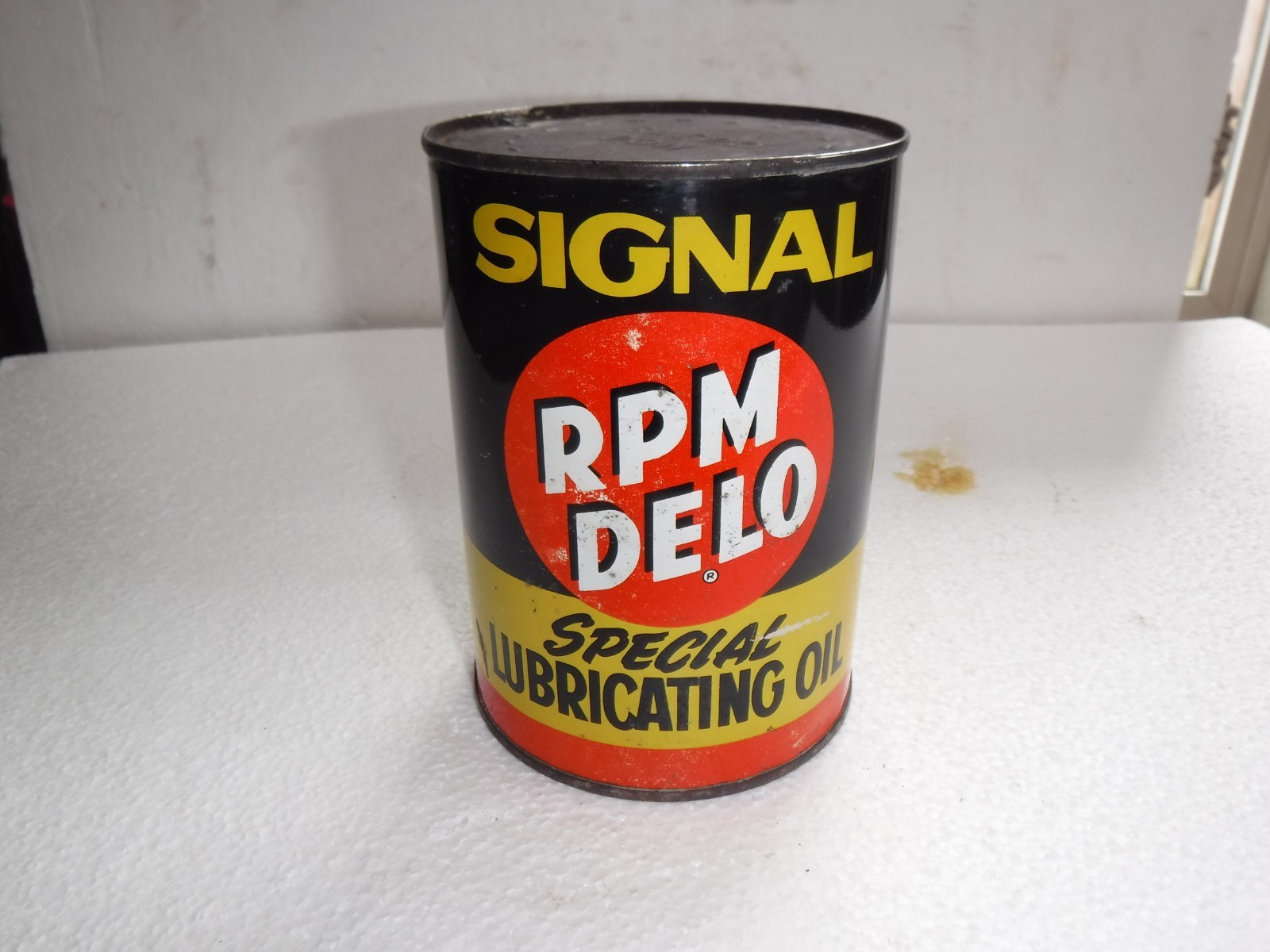 HTF SIGNAL RPM DELO Motor Oil S.A.E. 20-20W Can 1 Quart Empty Top Opened