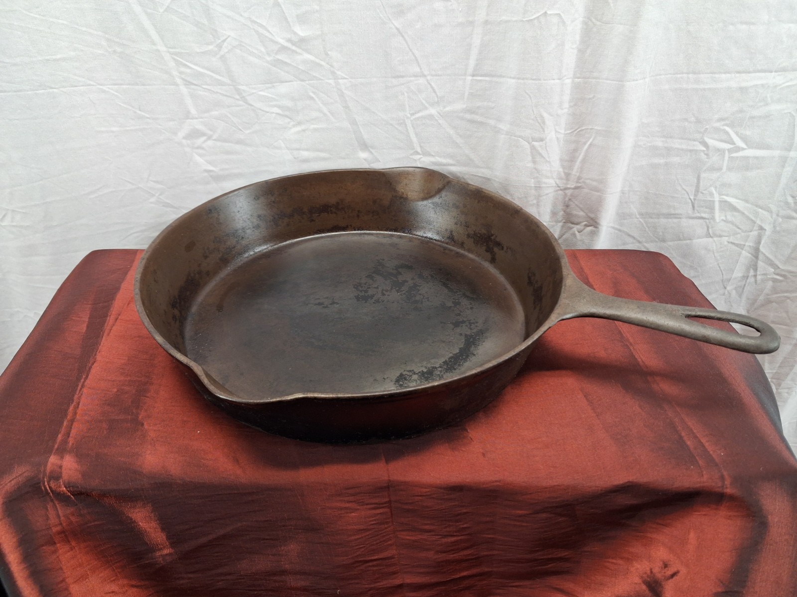 Wagner 9D Cast Iron Skillet Sidney