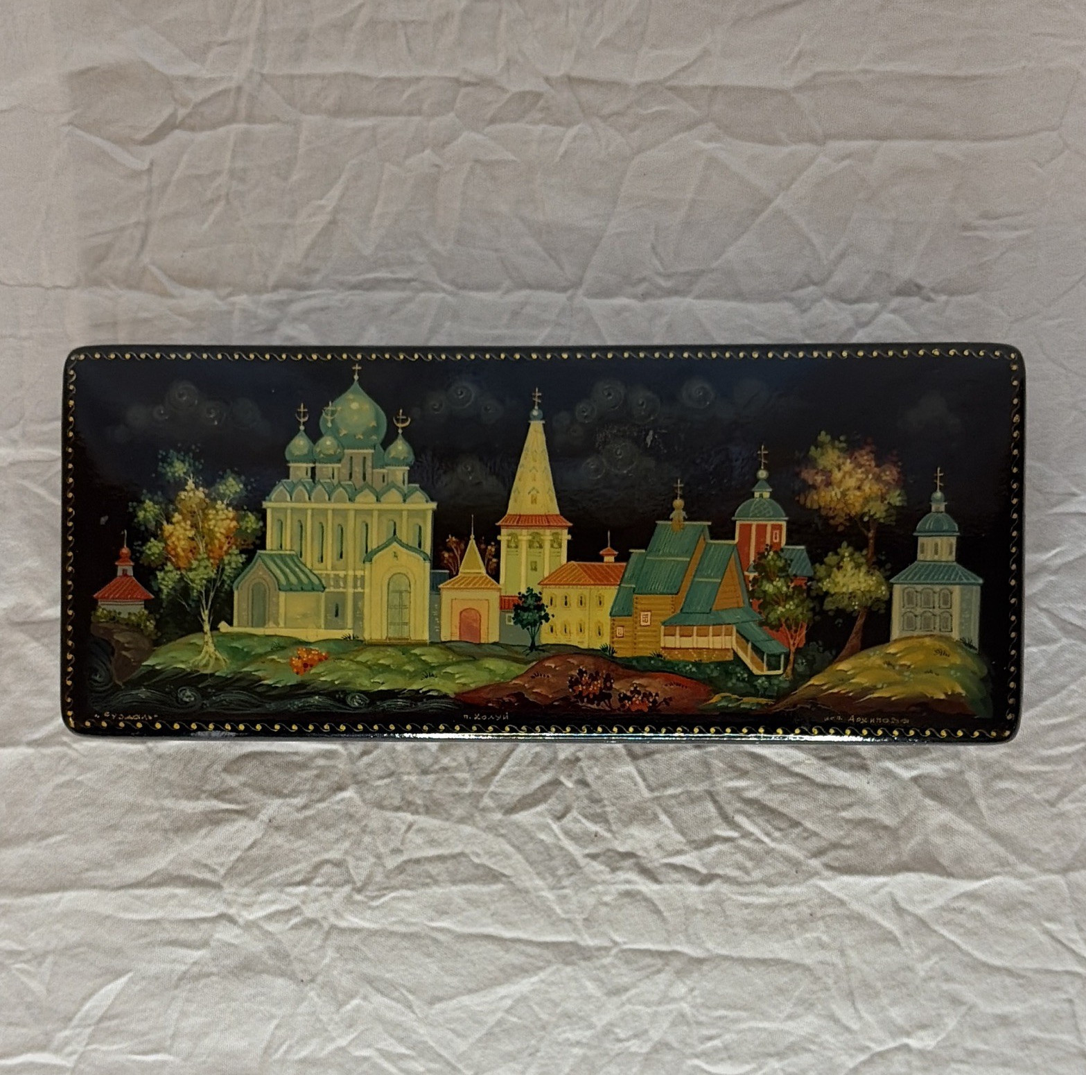 USSR Russian Hand-Painted Lacquer Box Suzdal Church Landscape Black Red