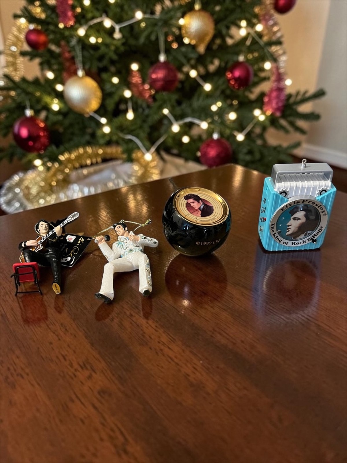 Collection of 4 Vintage Elvis Christmas Commemorative Ornaments (342)