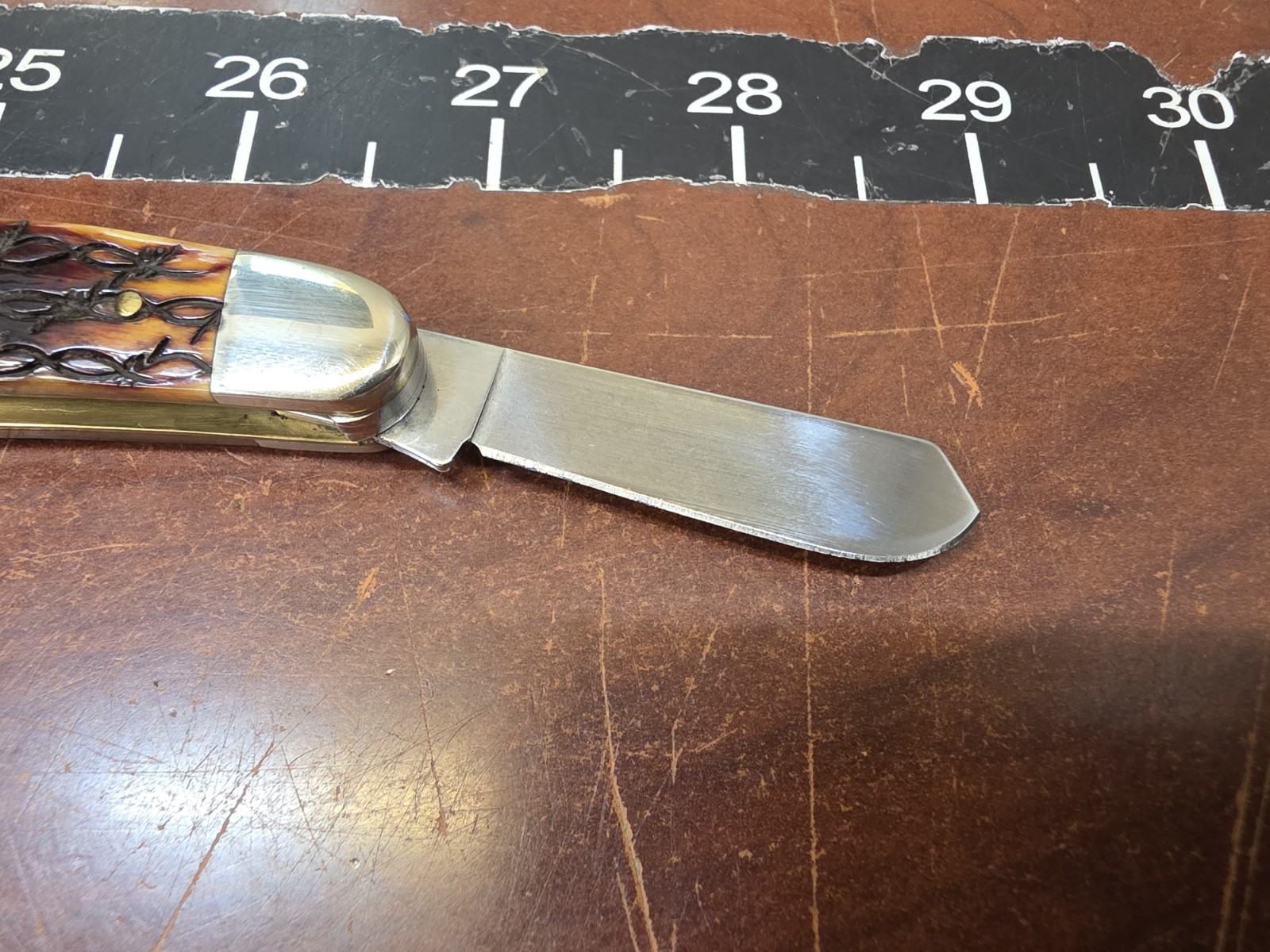 CASE 6347 SS Barbed Wire Amber Bone XX Shield 2002 Folding Pocket Knife
