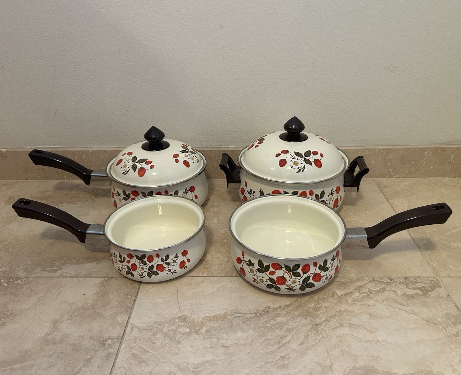 Sheffield Strawberries And Cream 4pc. Set 1980’s Vintage Sauce Pans And Stockpot