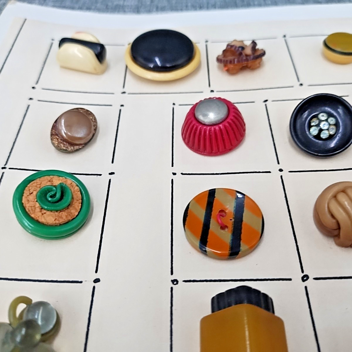 Lot of 29 Assorted Buttons Unique Shapes Plastic Celluloid Cork Metal Flower
