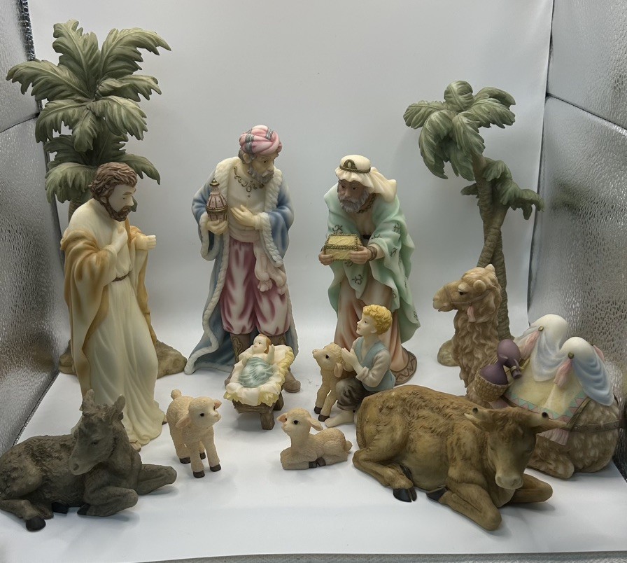Christmas Nativity Roman Seraphim Classics Heaven On Earth 12 Piece