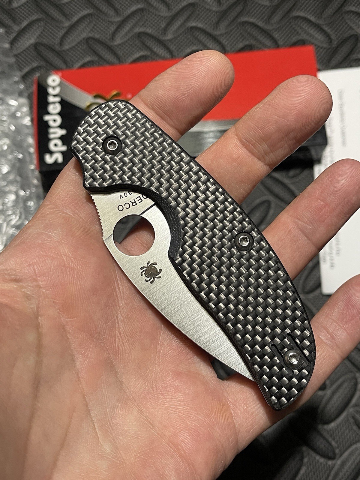 Spyderco Knives – Original Sage 1 – C123CFP – CF Scales w/ a **CPM-S30V** Blade.